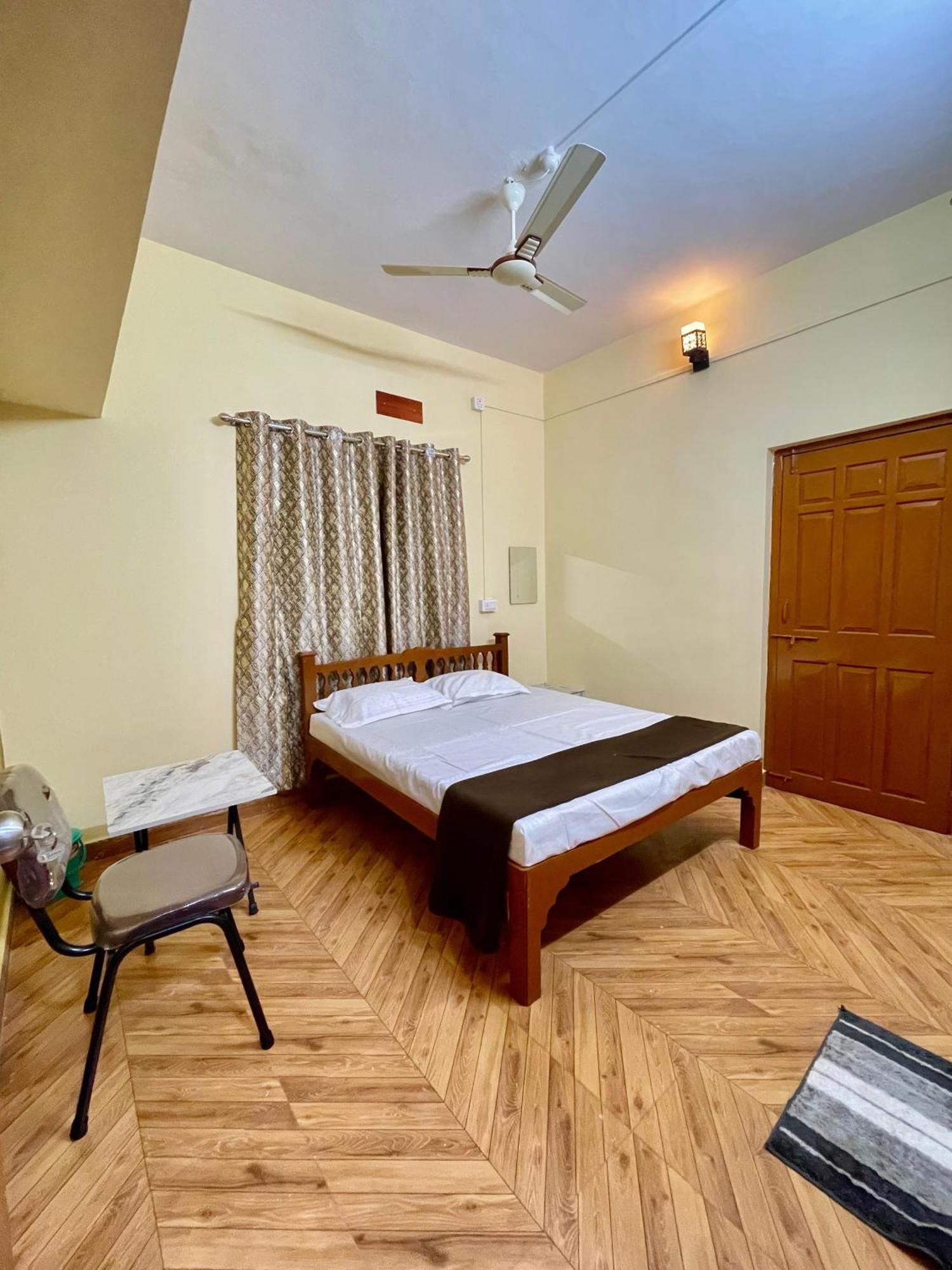 Shubham Homestay Chiplūn Exterior foto